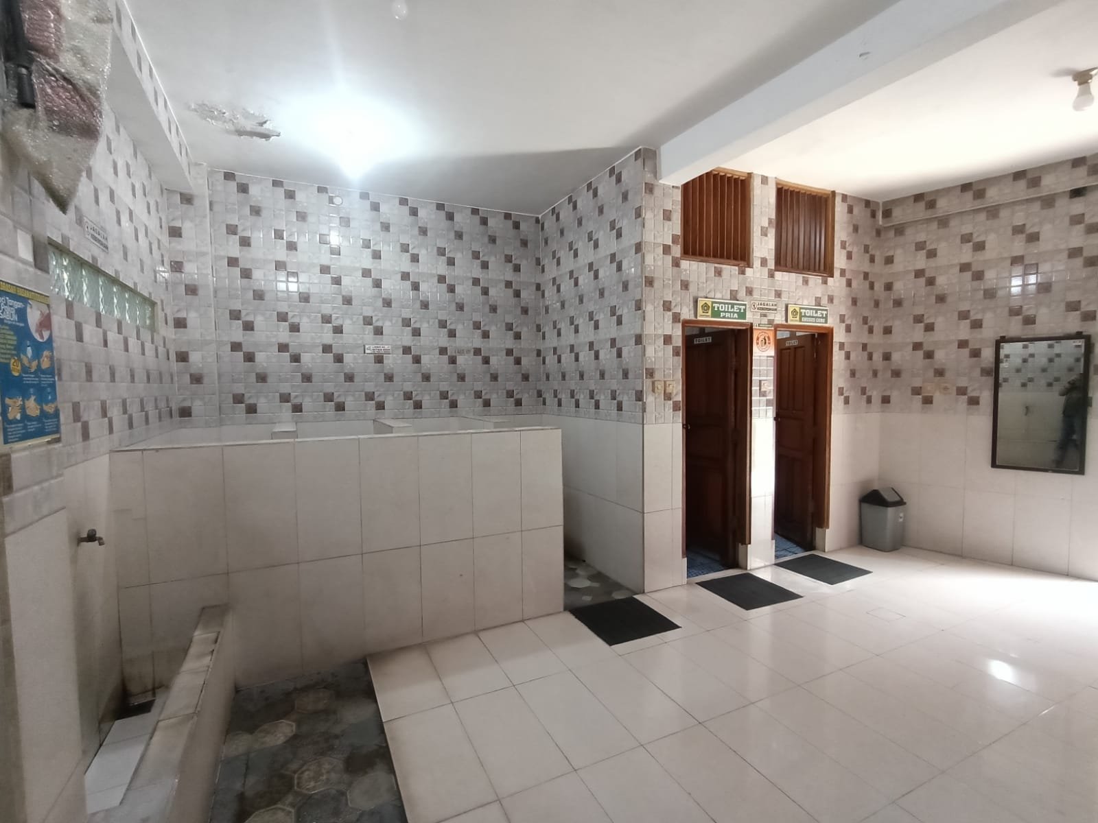 Toilet Siswa